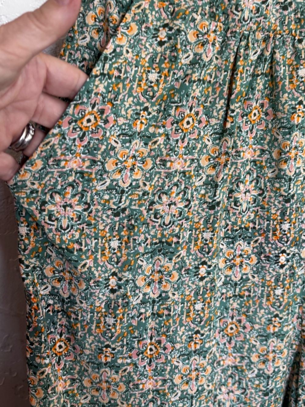 AWW Floral Wide Leg Jumpsuit Smocked Back Pockets Boho Green L - Picture 11 of 12
